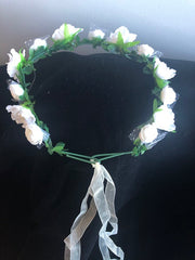 Flowers - Wreath White Flowers with Green Leaves