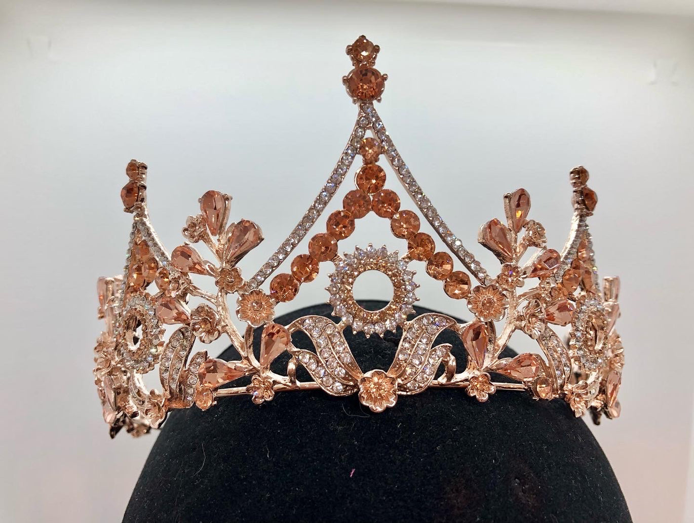 Tiara - Exotic Rose Gold and Light Peach Rhinestone Close  display picture 1